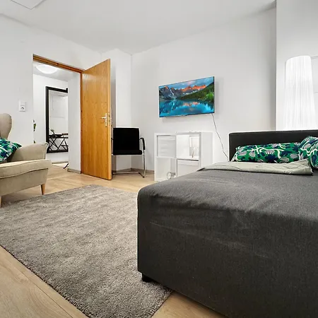 2 Zimmer Apartment Im Zentrum Von Stoccarda Esterno foto